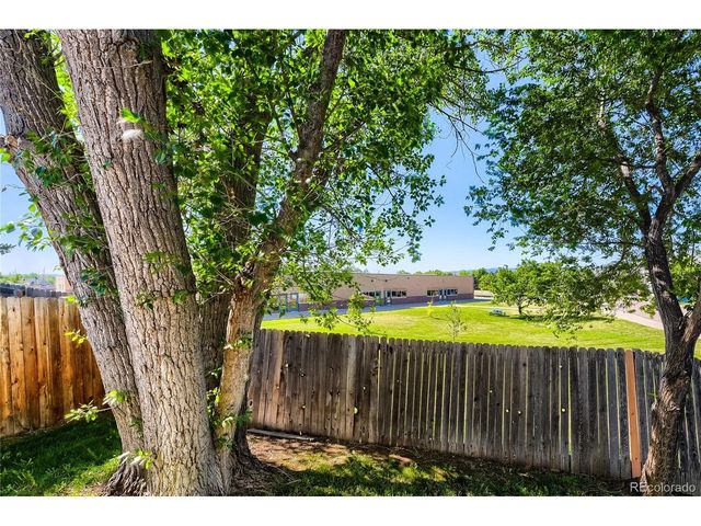 9876 W Friend Pl, Littleton, CO 80128