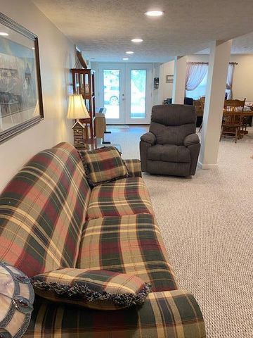 1665 Glensboro Road, Lawrenceburg, KY 40342