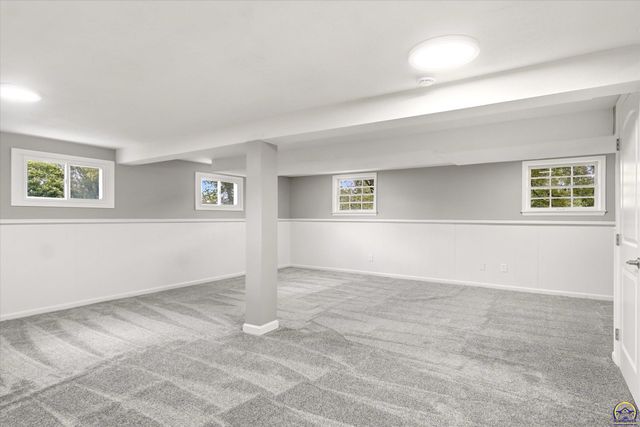 4625 NW Brickyard RD, Topeka, KS 66618