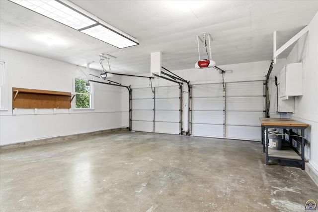 4625 NW Brickyard RD, Topeka, KS 66618