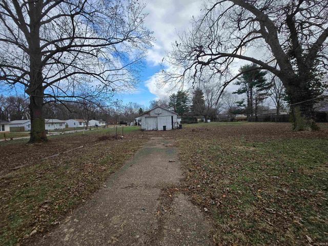 3000 S Rotherwood Avenue, Evansville, IN 47714