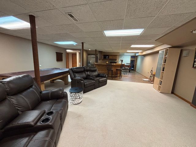 2 Rutgers Court, Hawthorn Woods, IL 60047