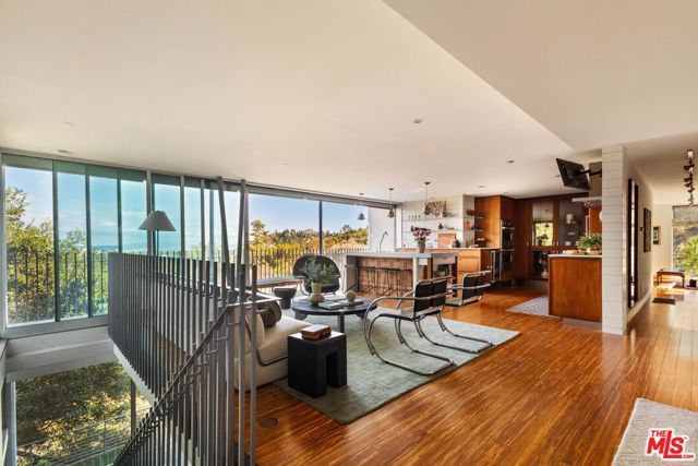 1290 Rancheros Road, Pasadena, CA 91103