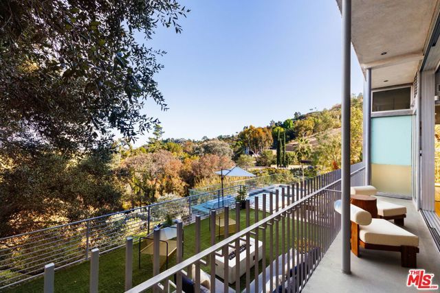 1290 Rancheros Road, Pasadena, CA 91103