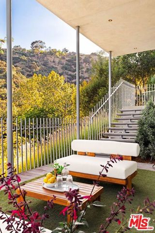 1290 Rancheros Road, Pasadena, CA 91103