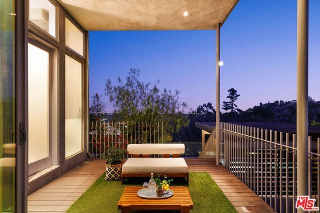 1290 Rancheros Road, Pasadena, CA 91103