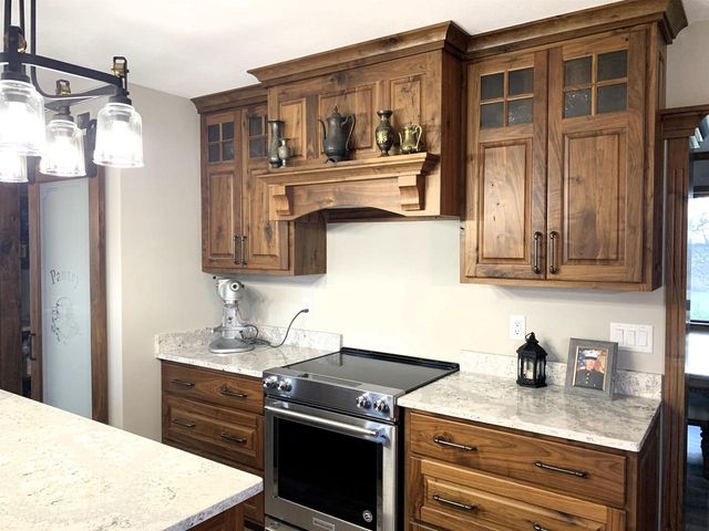 W11380 Ninabuck Road, Columbus, WI 53925