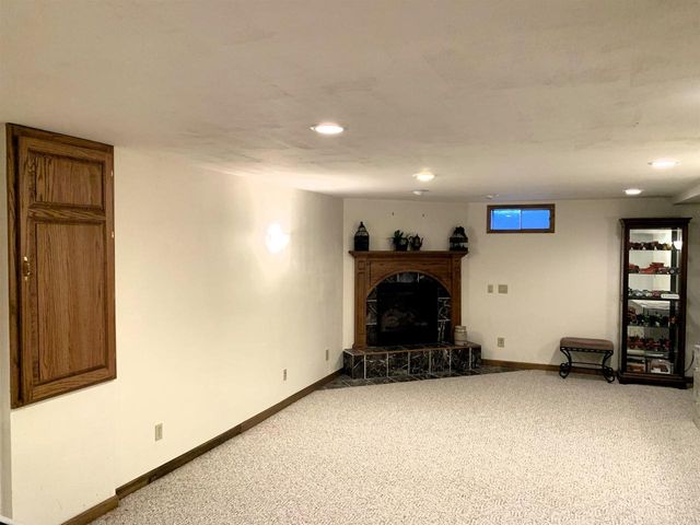 W11380 Ninabuck Road, Columbus, WI 53925