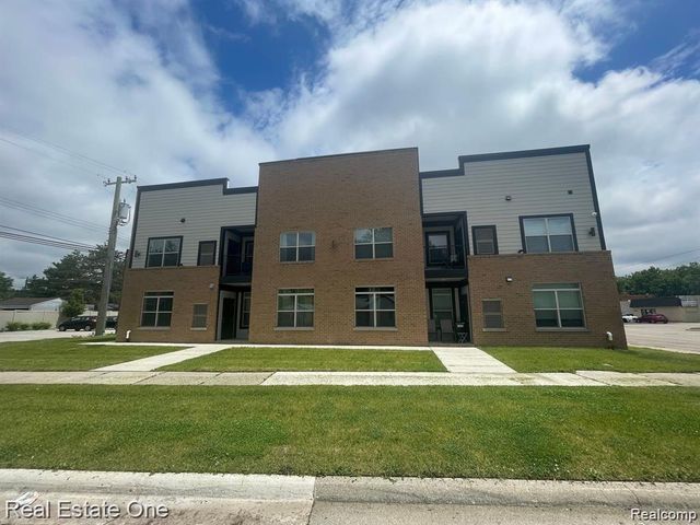 24356 Ann Arbor Trail 3, Dearborn Heights, MI 48127
