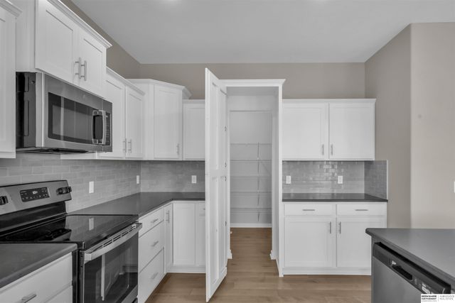 4305 Barksdale Drive, Bellevue, NE 68123