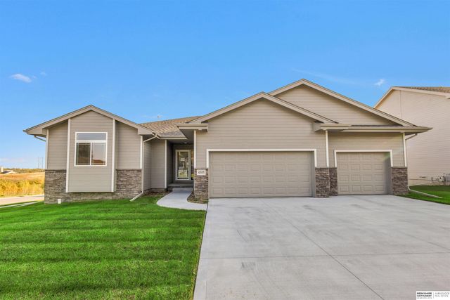 4305 Barksdale Drive, Bellevue, NE 68123