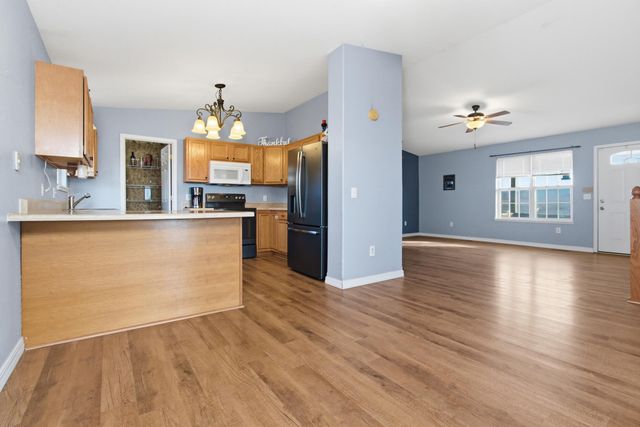 1605 Jon Street, West Plains, MO 65775