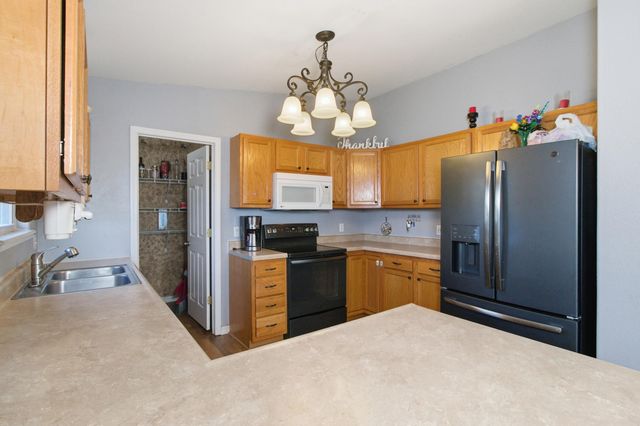 1605 Jon Street, West Plains, MO 65775