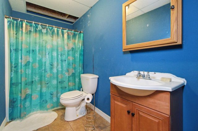 1605 Jon Street, West Plains, MO 65775