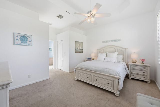 5427 Place Lake Drive, Fort Pierce, FL 34951