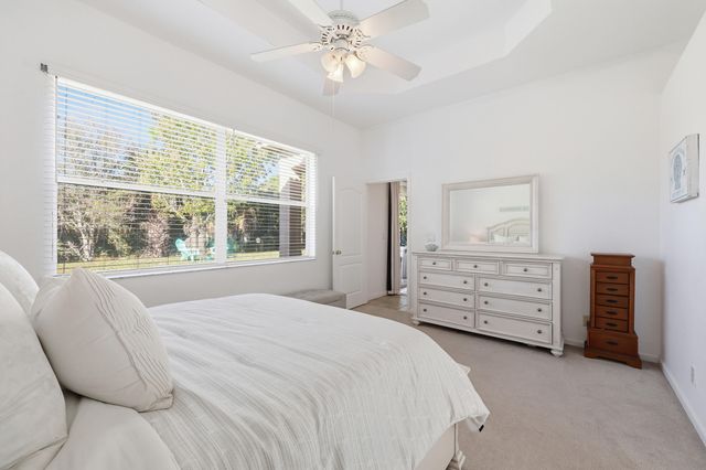 5427 Place Lake Drive, Fort Pierce, FL 34951