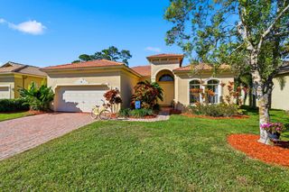 5427 Place Lake Drive, Fort Pierce, FL 34951