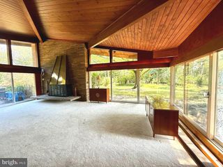 108 S SPRING VALLEY RD, Wilmington, DE 19807