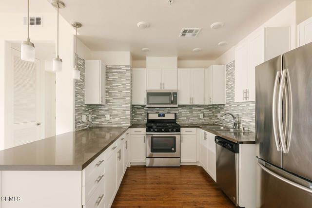 124 W Colorado Street 406, Glendale, CA 91204