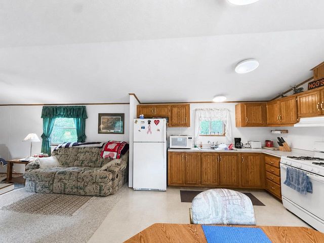 1154 S Chicago Lane, Friendship, WI 53934