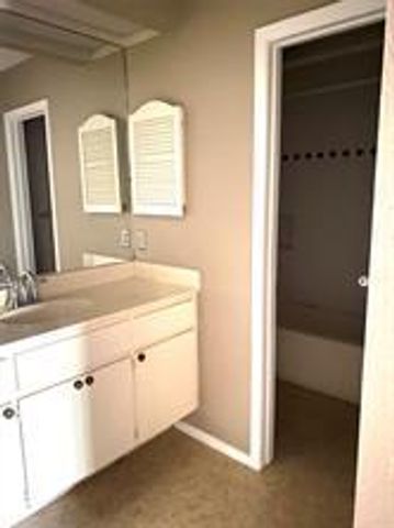 1748 Ohlen RD 26, Austin, TX 78757