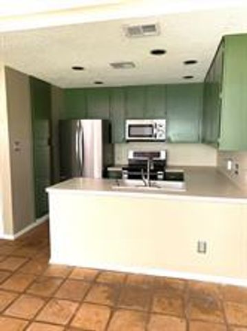 1748 Ohlen RD 26, Austin, TX 78757