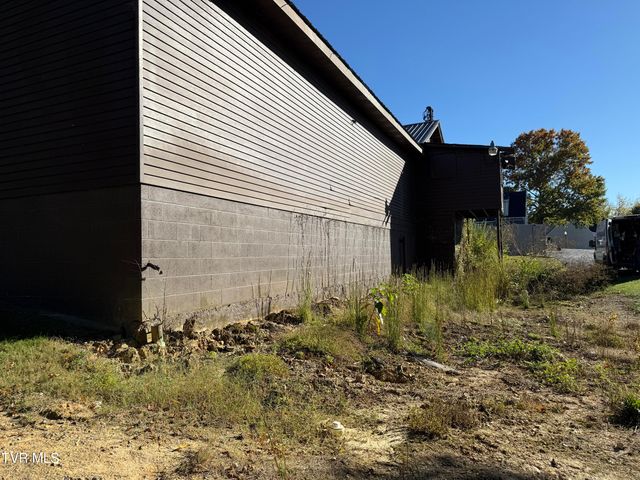 1801 West Lakeview Drive 0, Johnson City, TN 37601