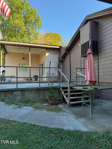 1801 West Lakeview Drive 0, Johnson City, TN 37601