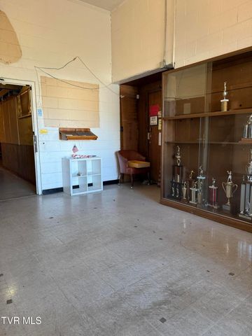 1801 West Lakeview Drive 0, Johnson City, TN 37601