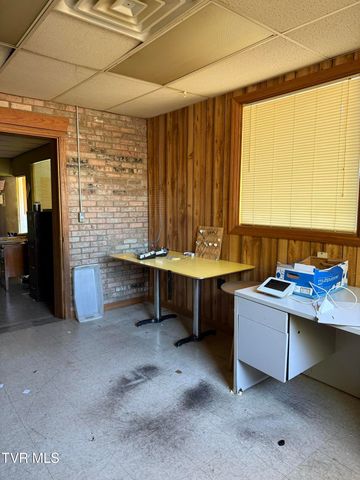 1801 West Lakeview Drive 0, Johnson City, TN 37601