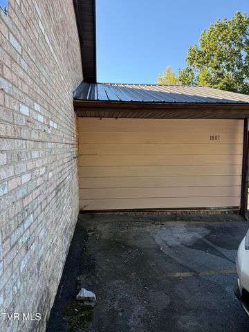 1801 West Lakeview Drive 0, Johnson City, TN 37601