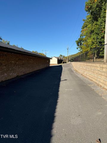 1801 West Lakeview Drive 0, Johnson City, TN 37601