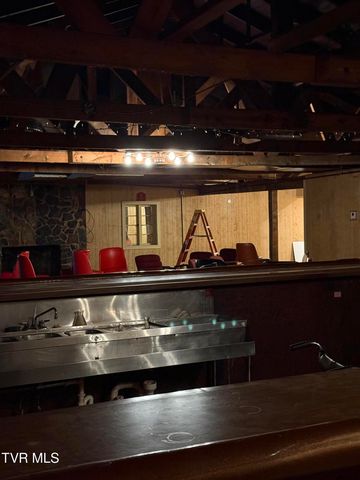 1801 West Lakeview Drive 0, Johnson City, TN 37601