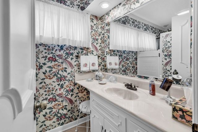 98 Forest Loop, Pawleys Island, SC 29585