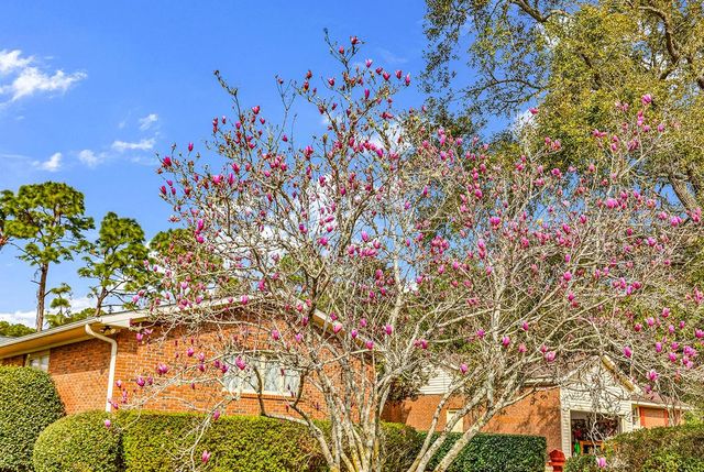 98 Forest Loop, Pawleys Island, SC 29585