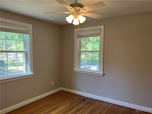 12400 Buckingham St, Chester, VA 23831