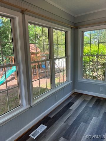 12400 Buckingham St, Chester, VA 23831