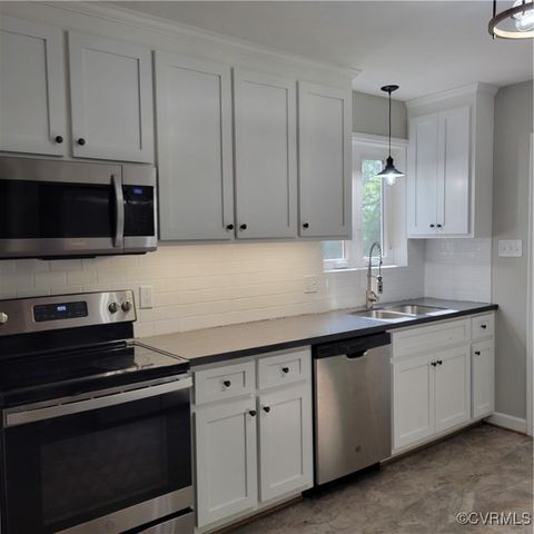 12400 Buckingham St, Chester, VA 23831
