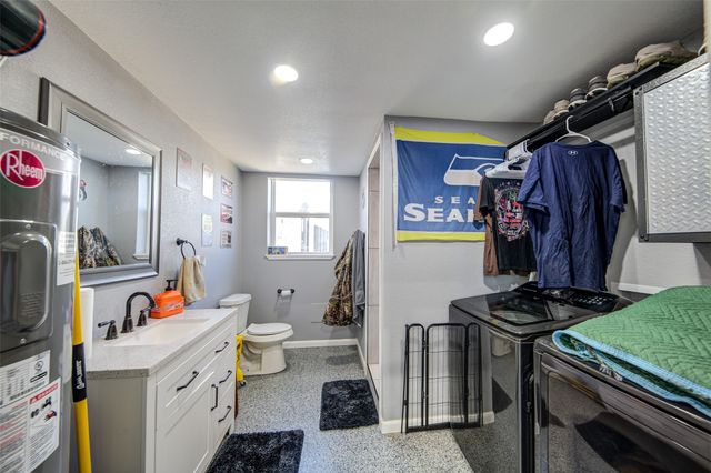 825 County Road 3655, Paradise, TX 76073