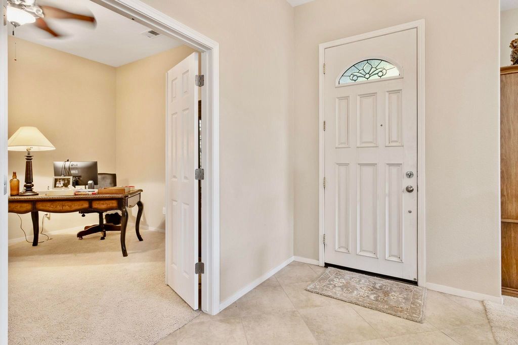 Image 3 of property listing at 643 W Bel Aire Avenue, Porterville, CA 93257