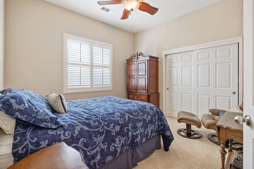 Image 30 of property listing at 643 W Bel Aire Avenue, Porterville, CA 93257