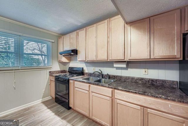 4707 Matterhorn Drive SW, Lilburn, GA 30047