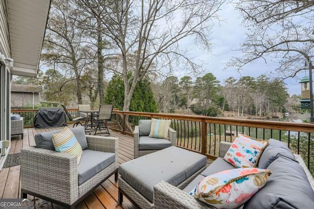 4707 Matterhorn Drive SW, Lilburn, GA 30047