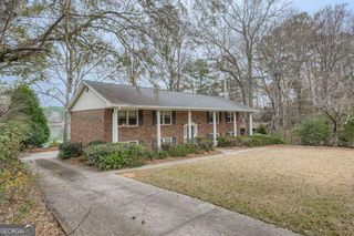 4707 Matterhorn Drive SW, Lilburn, GA 30047