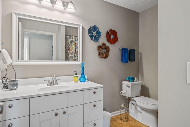 4908 Ashleigh Drive, Dublin, OH 43016