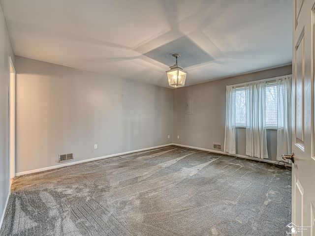 921 May Drive, Monroe, MI 48161