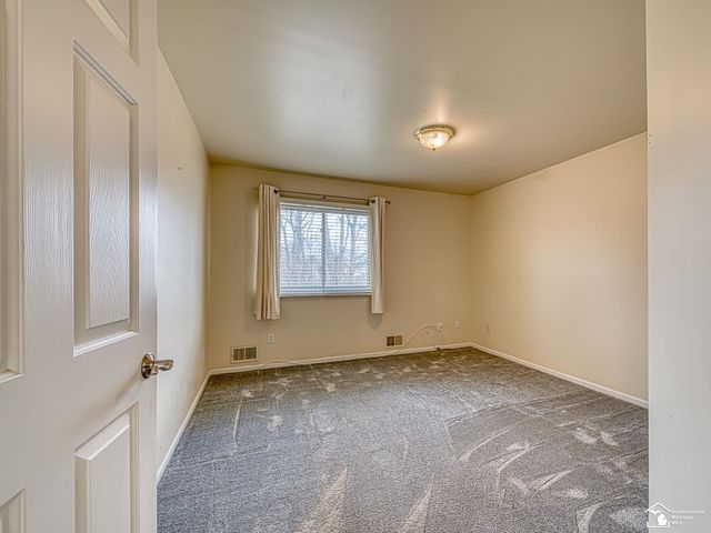 921 May Drive, Monroe, MI 48161