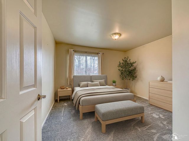 921 May Drive, Monroe, MI 48161