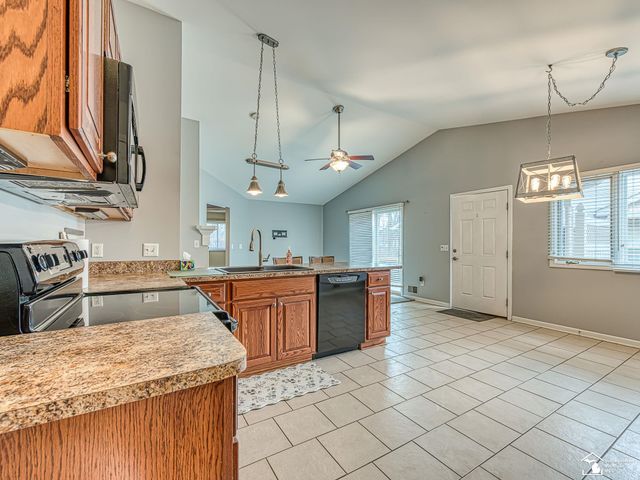 921 May Drive, Monroe, MI 48161