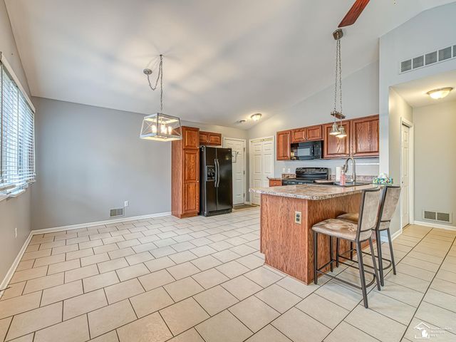 921 May Drive, Monroe, MI 48161